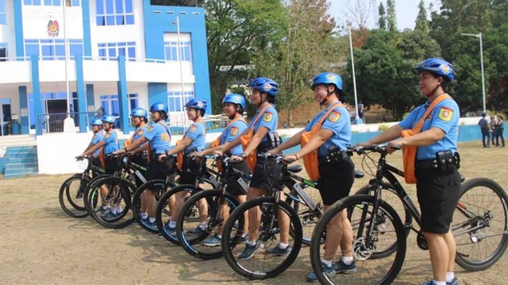 20230404 PAGEONE - Police bike